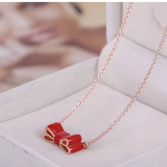 NWT Kate♠️Rose Gold Enamel Red Take A Bow Necklace - Picture 3 of 4